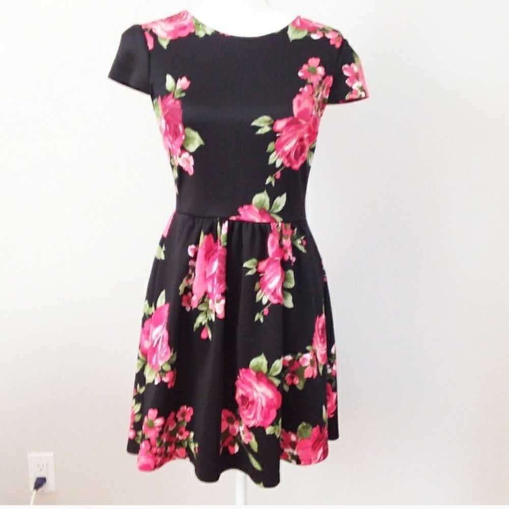 Bundle of 9 Dresses  All Size Medium by Great Designers - Picture 6 of 10